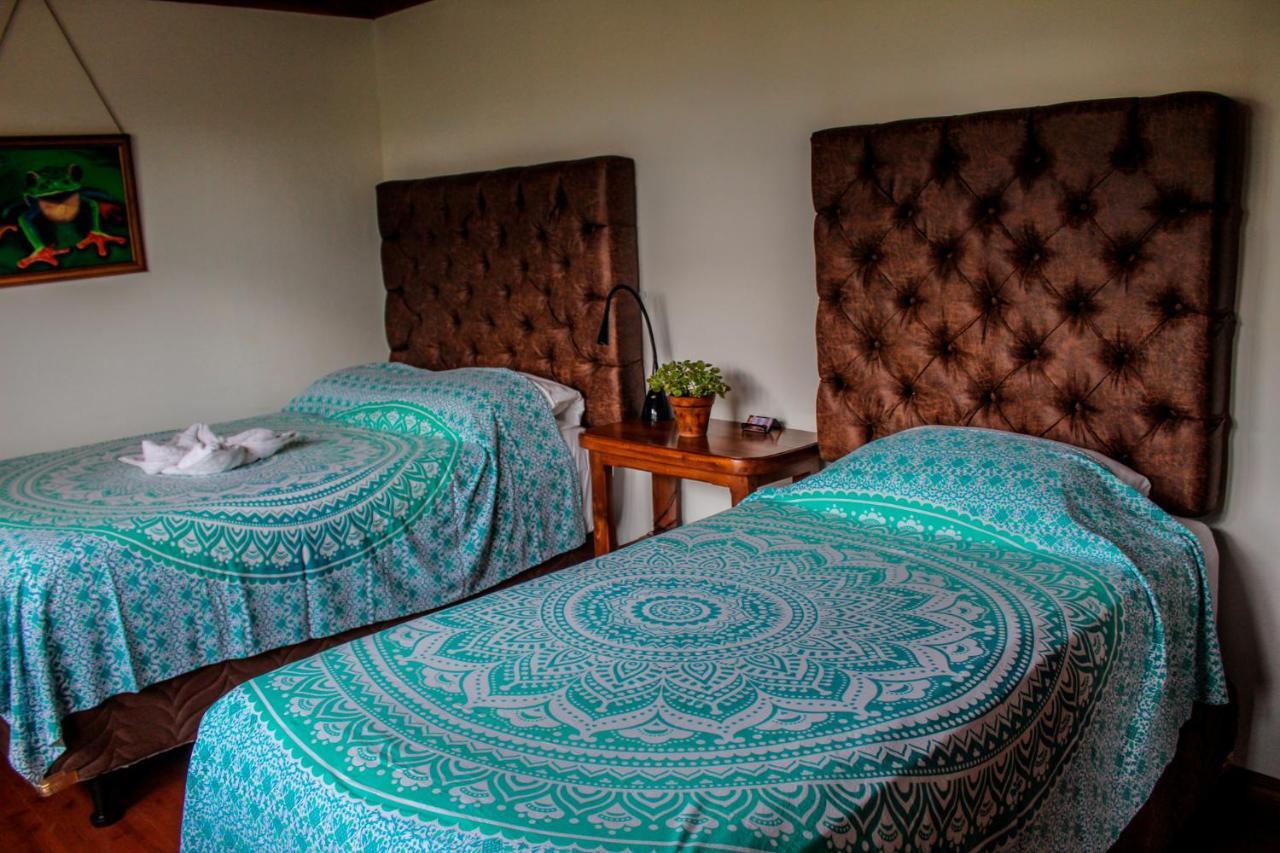 Luna Inn B&B Ciudad Cariari Eksteriør billede