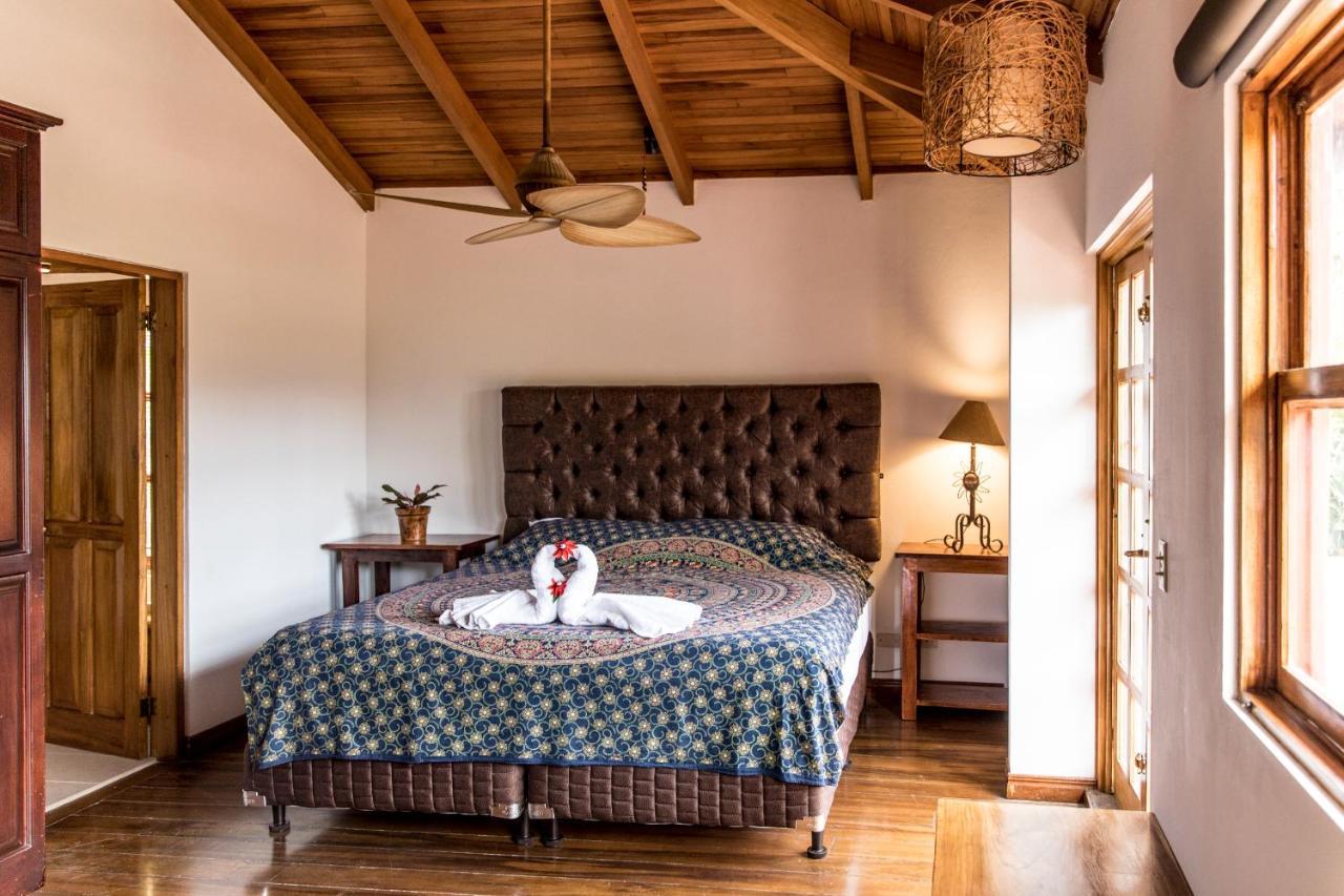 Luna Inn B&B Ciudad Cariari Eksteriør billede