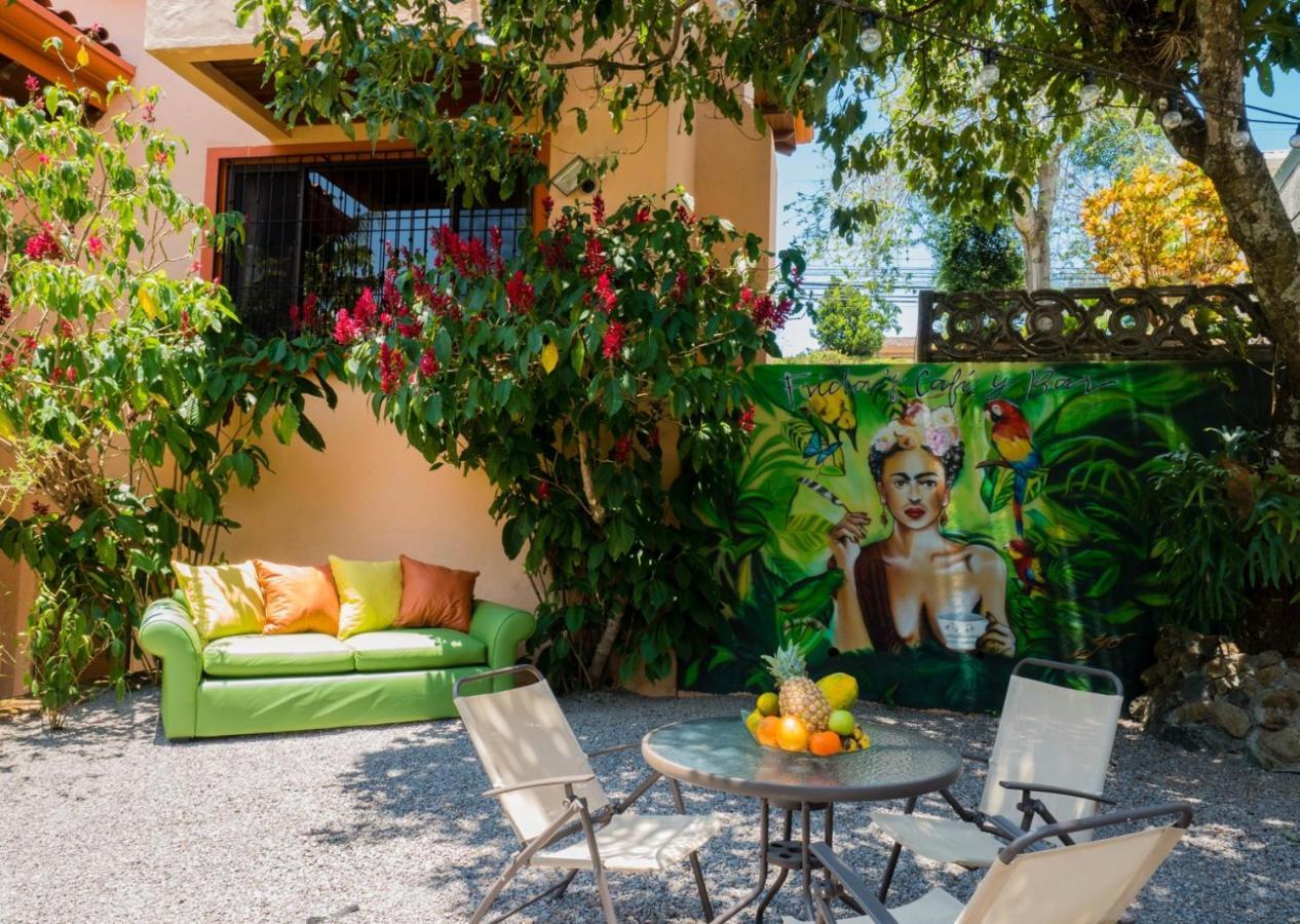 Luna Inn B&B Ciudad Cariari Eksteriør billede