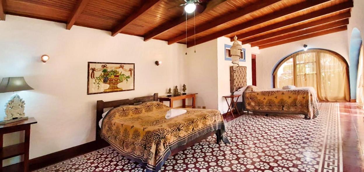 Luna Inn B&B Ciudad Cariari Eksteriør billede
